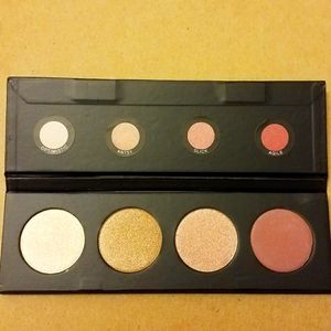 Younique 4 Color Eyeshadow Palette